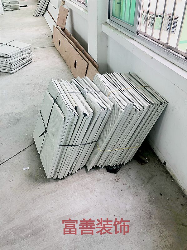 攀丹小學(xué)多功能廳裝修實景圖集